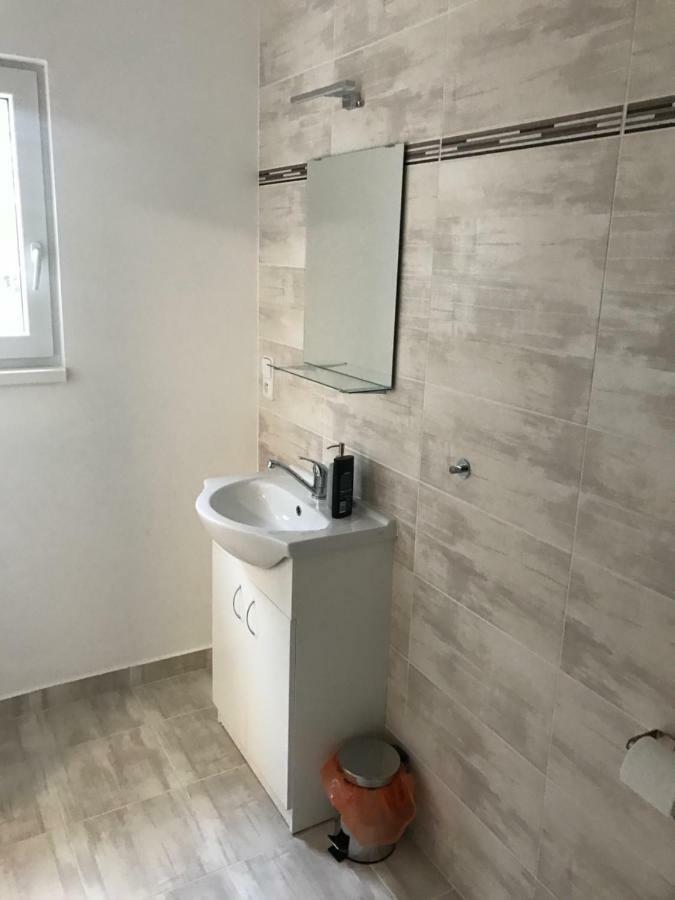 Sarka Apartment