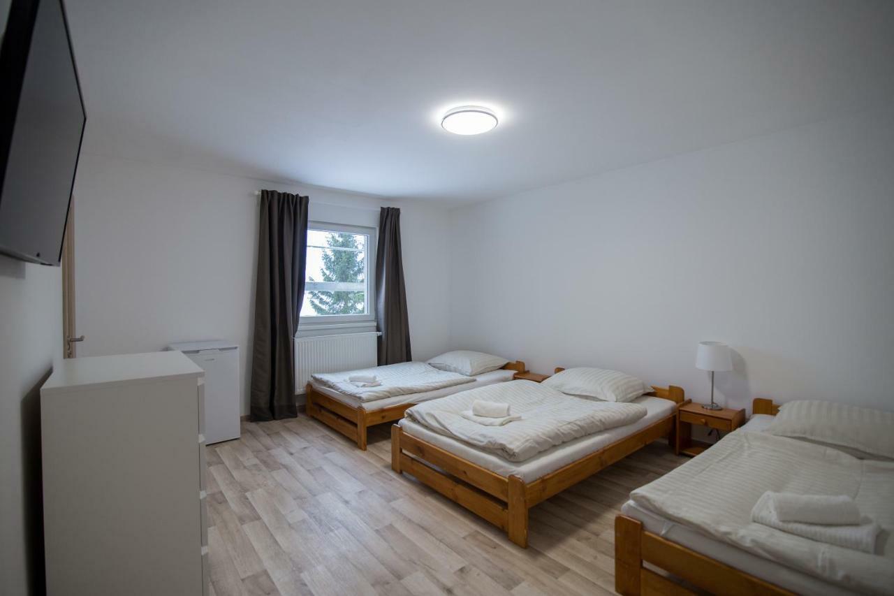 Sarka Apartment